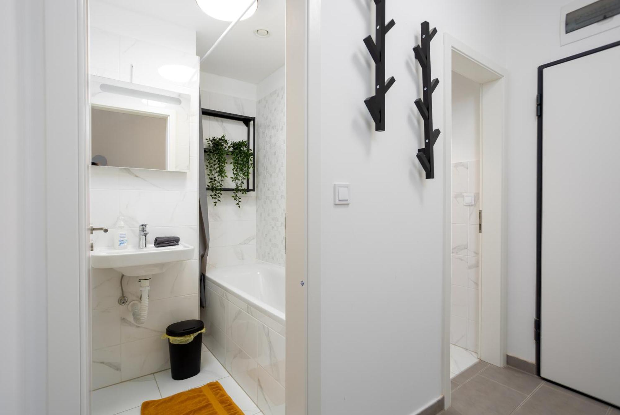 New Tranquil With Free Parking Apartment Budapest