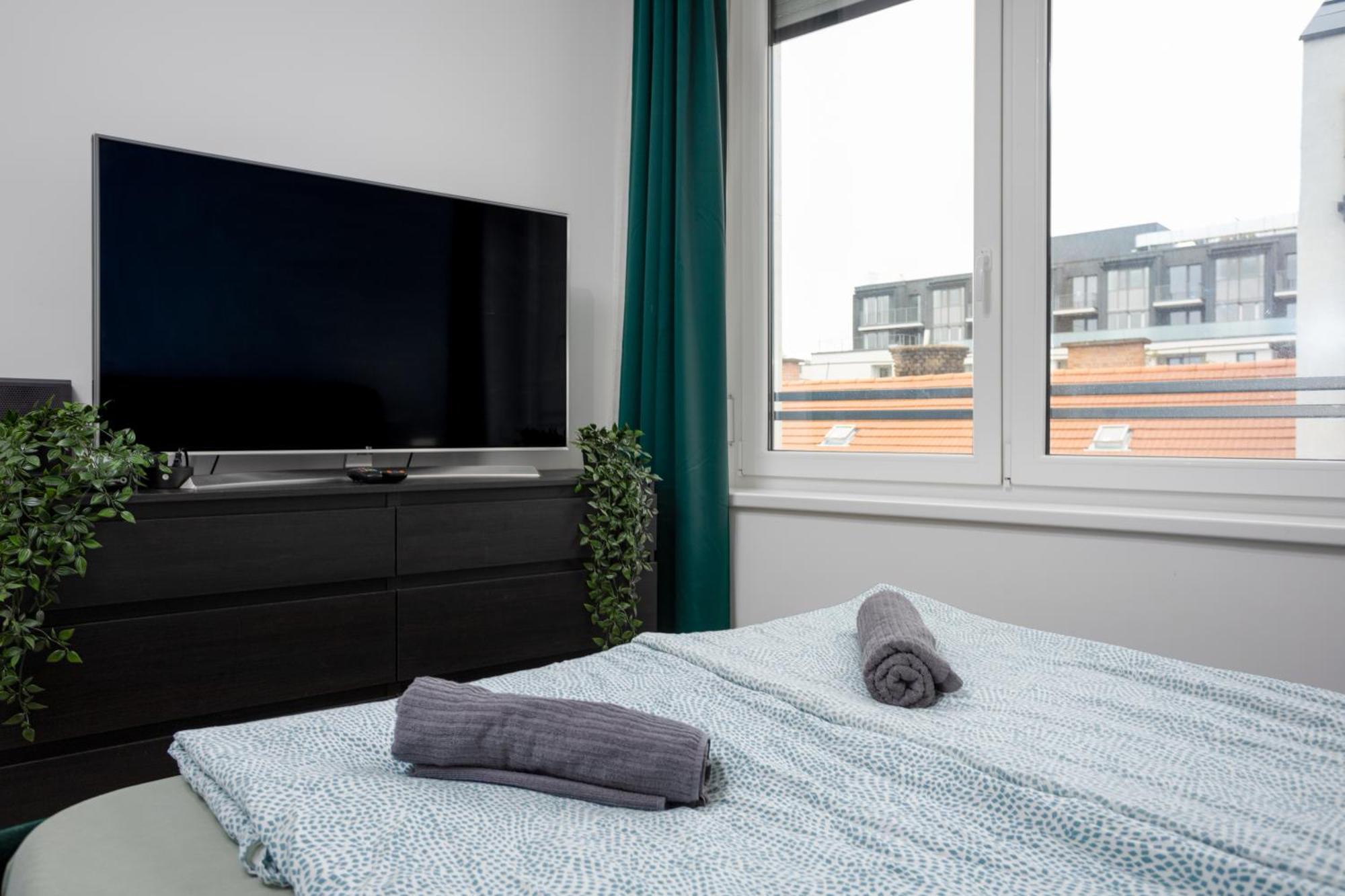 Apartment New Tranquil With Free Parking Budapest