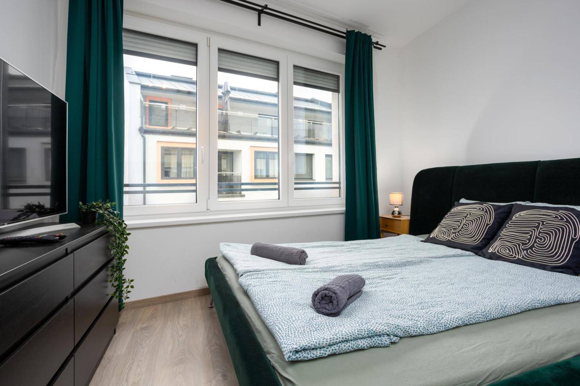 New Tranquil With Free Parking *